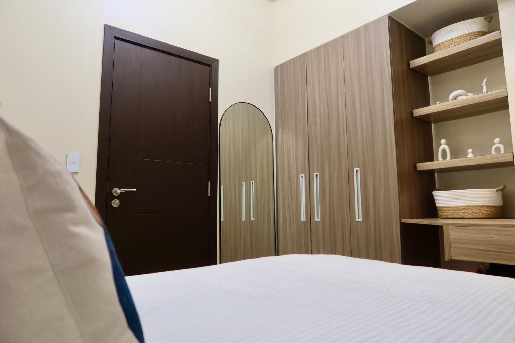 Park Mckinley West 1br Apartment Manila